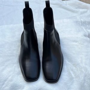 EVERLANE new black Italian modern Chelsea leather boots square toe